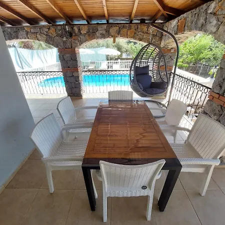 Villa Erya-1 *