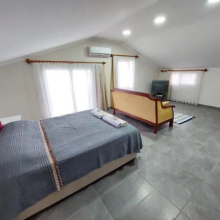 Villa Erya-1 *